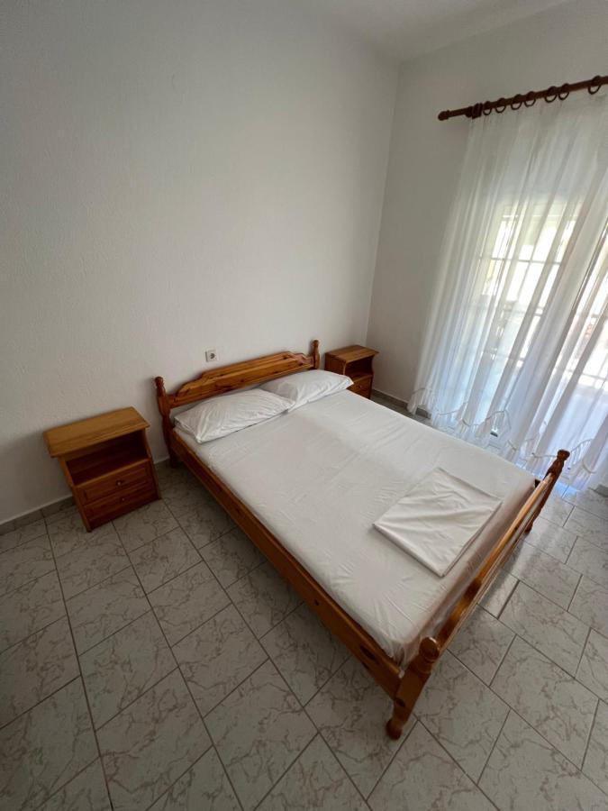 Atlantis Apartments Неа-Врасна Екстер'єр фото