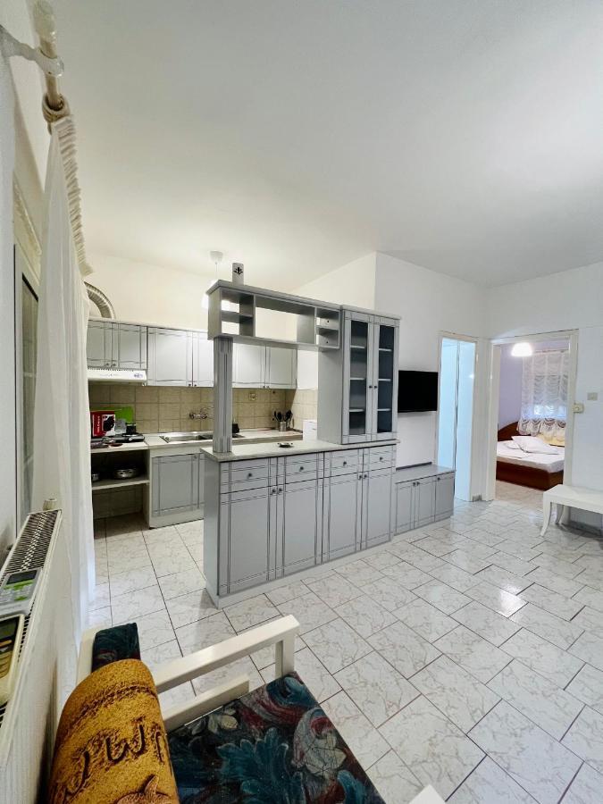 Atlantis Apartments Неа-Врасна Екстер'єр фото